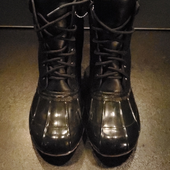 JustFab Shoes - Just Fab Duck Boots Black Size 7